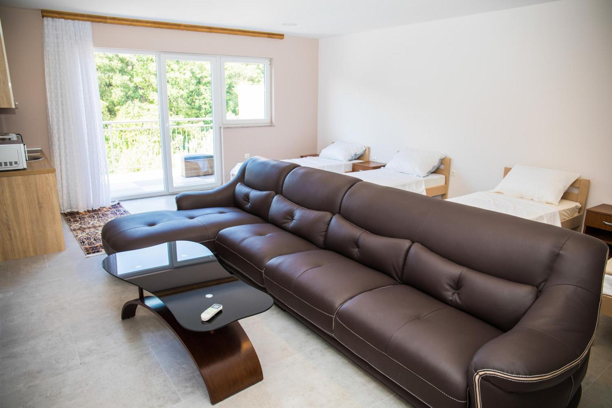 Kovac Riverfront Apartments Mostar Buitenkant foto
