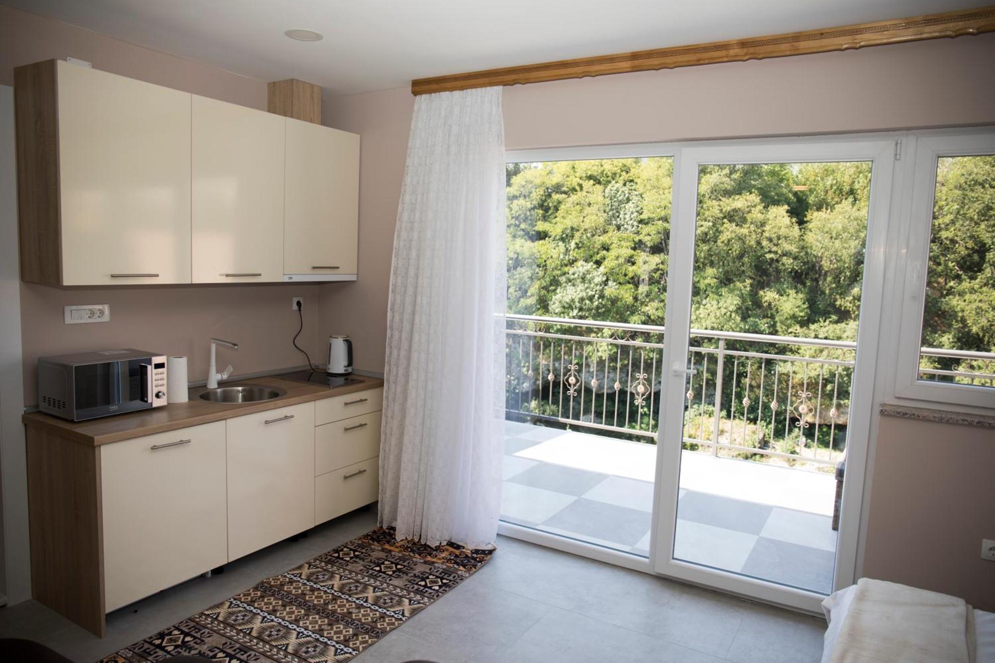 Kovac Riverfront Apartments Mostar Buitenkant foto